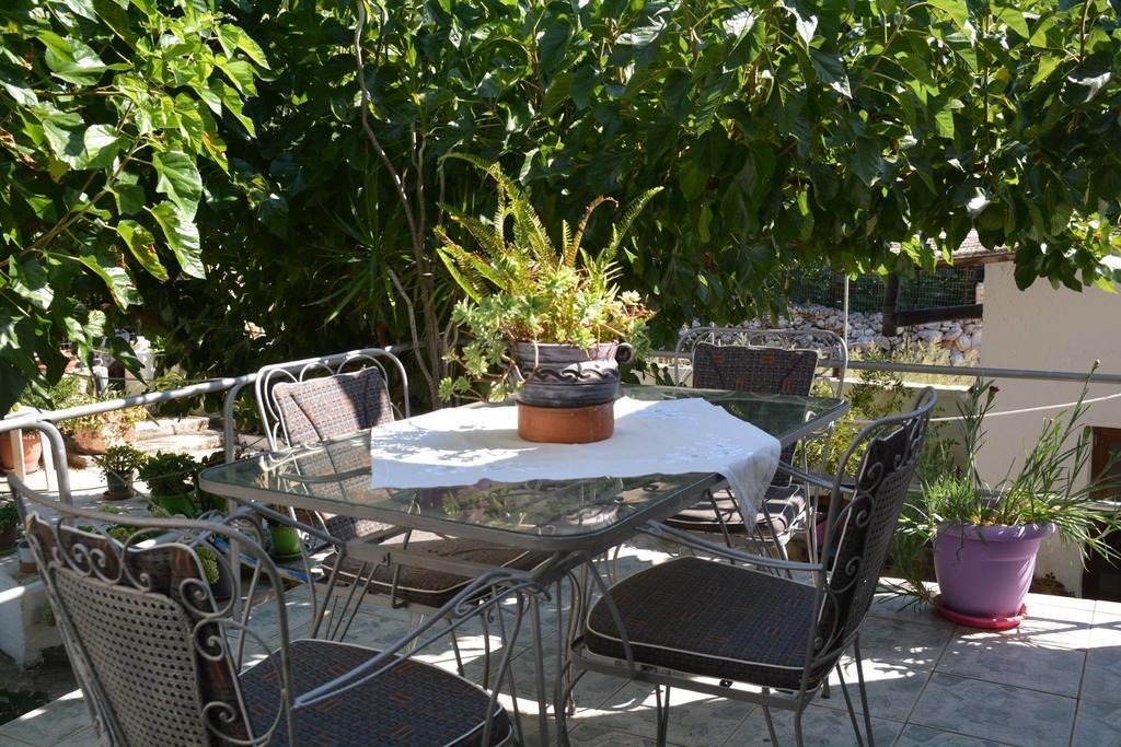 Villa Irini House à Arménoi Extérieur photo
